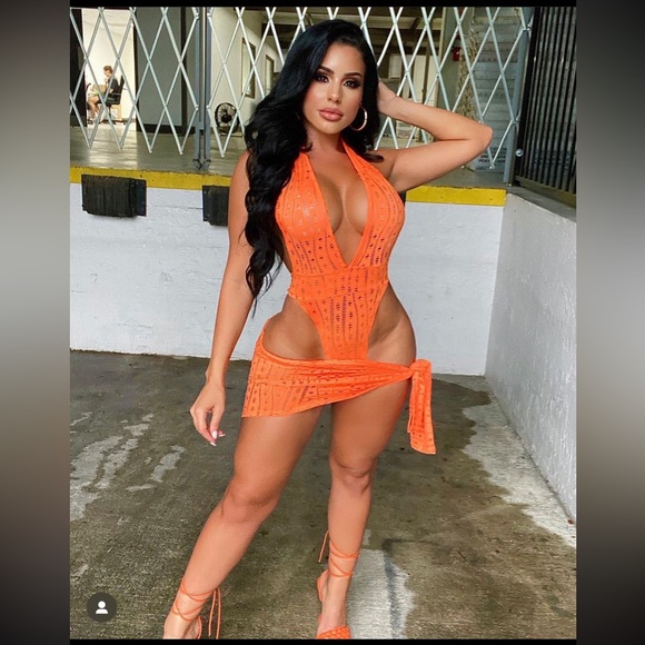 swimsuit set - Picture 4 of 5